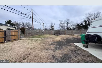 419 Carmody Hills Drive, Capitol Heights, MD 20743 - Photo 3