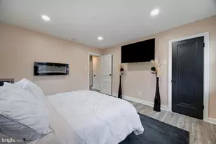 2410 Ritchie Rd, District Heights, MD 20747 - Photo 17