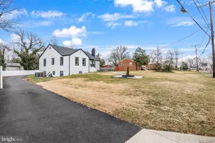 2410 Ritchie Rd, District Heights, MD 20747 - Photo 5