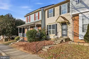 2402 W Rosecroft Village Cir, Oxon Hill, MD 20745 - Photo 3