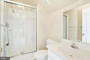 14217 Barenton Dr, Upper Marlboro, MD 20772 - Photo 9