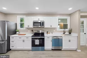 2005 Roanoke St, Hyattsville, MD 20782 - Photo 9