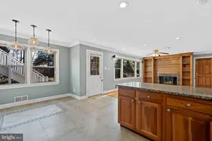 12304 Harbour Cir, Fort Washington, MD 20744 - Photo 19