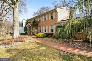 12304 Harbour Cir, Fort Washington, MD 20744 - Photo 3