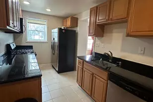 6621 Stockton Ln, Hyattsville, MD 20784 - Photo 11