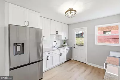 421 Saint Margarets Drive, Capitol Heights, MD 20743 - Photo 37