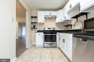 5964 Westchester Park Dr, College Park, MD 20740 - Photo 5