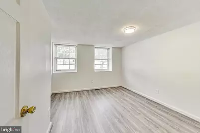 1835 Village Green Drive, Hyattsville, MD 20785 - Photo 9