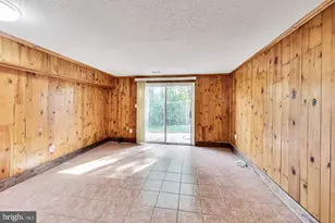 1835 Village Green Dr, Hyattsville, MD 20785 - Photo 3