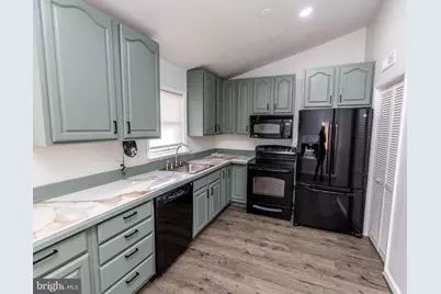 15901 Perkins Lane, Bowie, MD 20716 - Photo 9