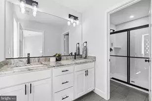 4921 Devitt Pl, Oxon Hill, MD 20745 - Photo 29