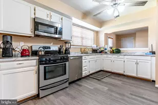 12212 Birchview Dr, Clinton, MD 20735 - Photo 11