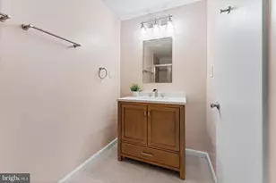 3340 Huntley Sq Dr, Temple Hills, MD 20748 - Photo 9