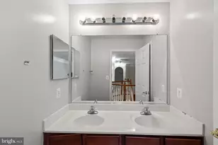 9015 Helmsley Dr, Clinton, MD 20735 - Photo 23