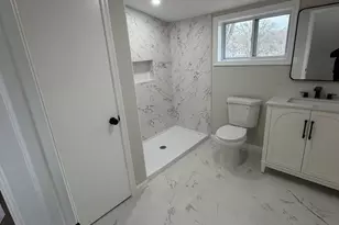 4211 72nd Ave, Hyattsville, MD 20784 - Photo 5