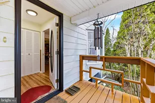 17914 Mill Branch Pl, Bowie, MD 20716 - Photo 9