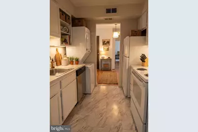 6998 Hanover Parkway #302, Greenbelt, MD 20770 - Photo 3