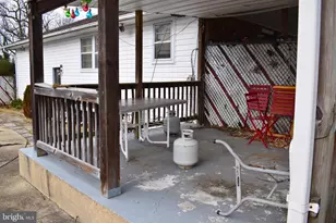 1001 Elderberry Pl, Capitol Heights, MD 20743 - Photo 29