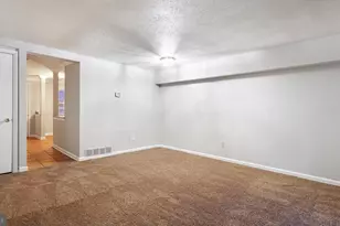 1735 Village Green Dr, Landover, MD 20785 - Photo 9