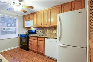 1735 Village Green Dr, Landover, MD 20785 - Photo 7