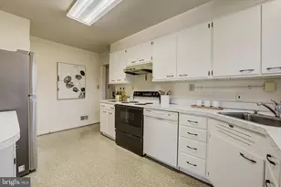 6709 41st Ave, Hyattsville, MD 20782 - Photo 9