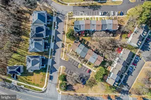 7206 Lost Spring Ct, Lanham, MD 20706 - Photo 3