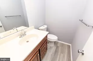 7206 Lost Spring Ct, Lanham, MD 20706 - Photo 15