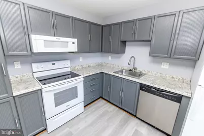 7206 Lost Spring Court #7206, Lanham, MD 20706 - Photo 9