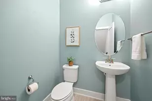 502 Windboard Way, Oxon Hill, MD 20745 - Photo 17