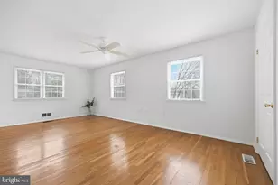 6304 Forest Mill Ln, Laurel, MD 20707 - Photo 15