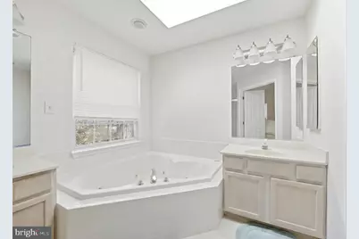 6203 Wood Pointe Drive, Glenn Dale, MD 20769 - Photo 7