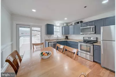 8617 Chestnut Ridge Drive, Laurel, MD 20707 - Photo 11