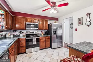 8121 Triple Crown Rd, Bowie, MD 20715 - Photo 5