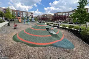 2715 Evansgreen Dr, Suitland, MD 20746 - Photo 37