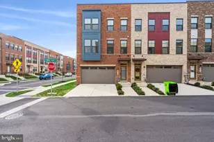 2715 Evansgreen Dr, Suitland, MD 20746 - Photo 1