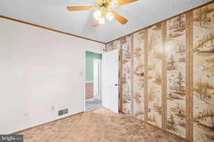 7219 Good Luck Rd, Hyattsville, MD 20784 - Photo 13