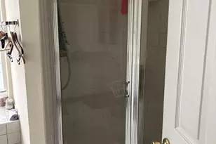 7801 Vanity Fair Dr, Greenbelt, MD 20770 - Photo 3