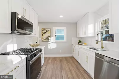 5716 Somerset Road, Riverdale, MD 20737 - Photo 5