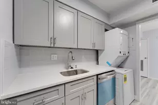 6982 Hanover Pkwy, Greenbelt, MD 20770 - Photo 7