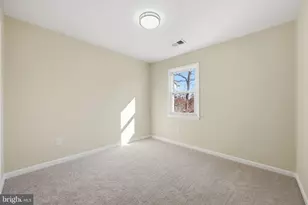 4044 Hanson Oaks Dr, Hyattsville, MD 20784 - Photo 17