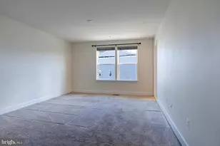 9105 Fox Stream Way, Upper Marlboro, MD 20772 - Photo 11