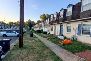 1909 Dutch Village Dr, Hyattsville, MD 20785 - Photo 15