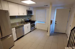 1909 Dutch Village Dr, Hyattsville, MD 20785 - Photo 23