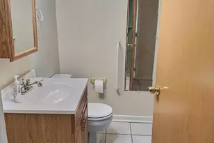 913 Shady Glen Dr, Capitol Heights, MD 20743 - Photo 17