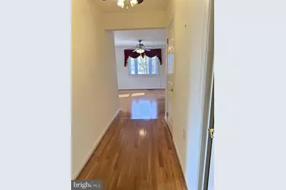 913 Shady Glen Drive, Capitol Heights, MD 20743 - Photo 11