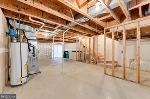 3411 Wood Creek Dr, Suitland, MD 20746 - Photo 21