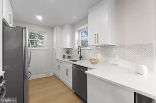 5117 Emo St, Capitol Heights, MD 20743 - Photo 13