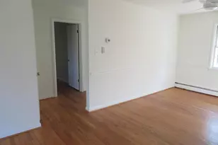 26 Lakeside Dr, Greenbelt, MD 20770 - Photo 11