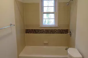 26 Lakeside Dr, Greenbelt, MD 20770 - Photo 15