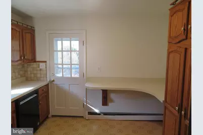 26 Lakeside Drive, Greenbelt, MD 20770 - Photo 7